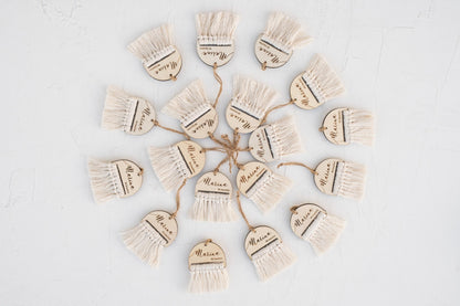 Detalle de madera con macramé