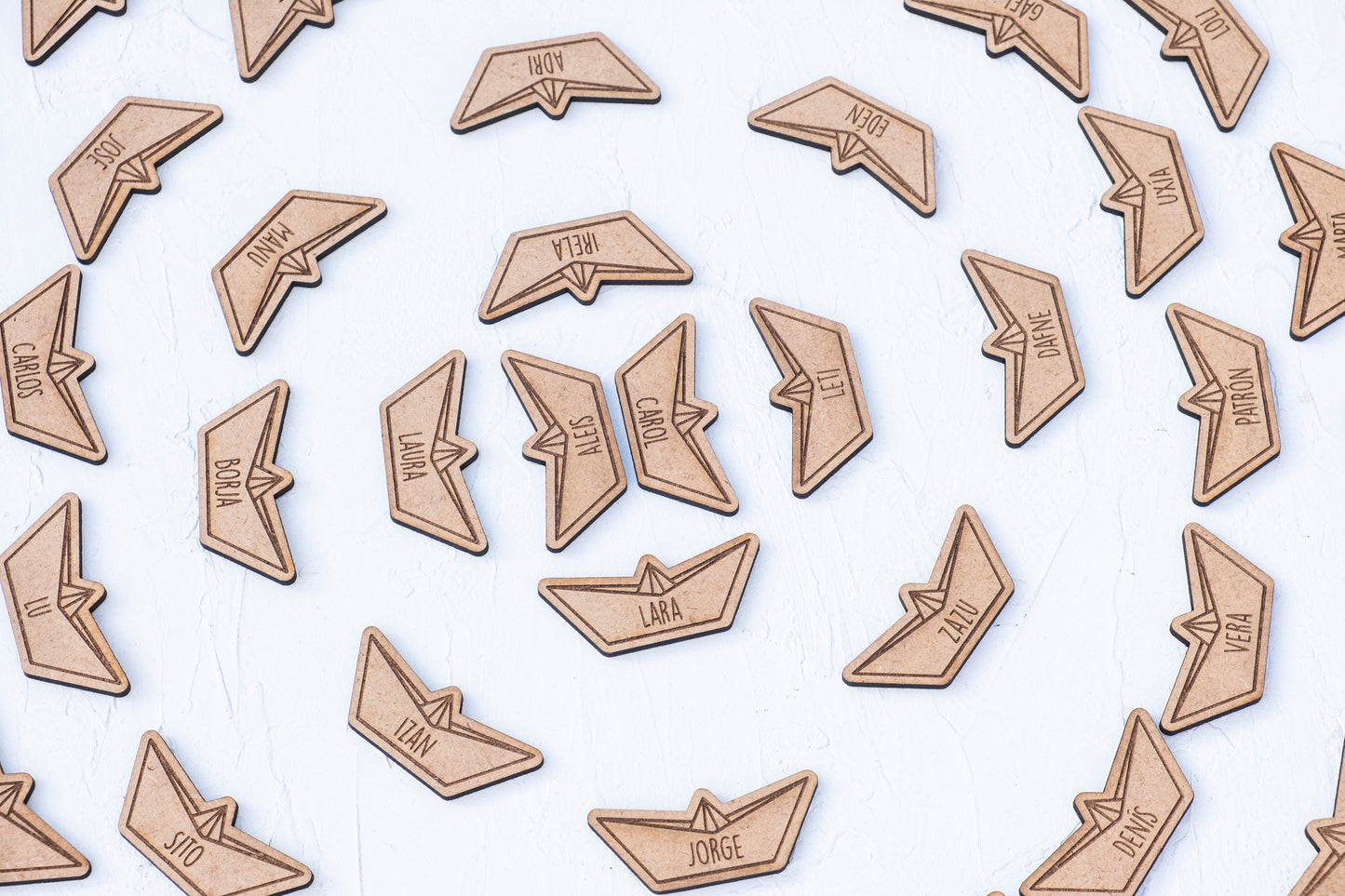 Barco de papel origami con imán